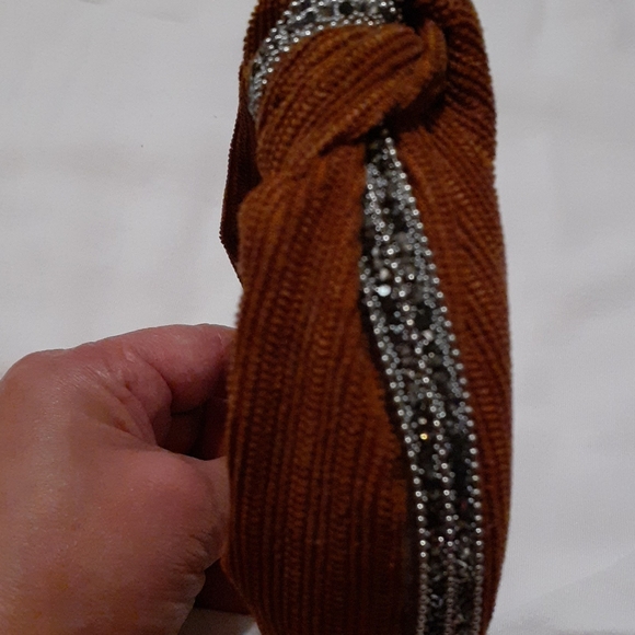 Headbands - Picture 11 of 16